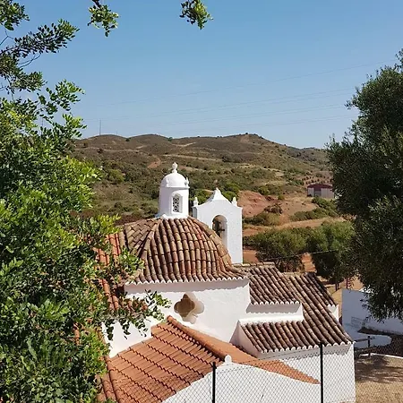 La Senhora Oliveiras 公寓